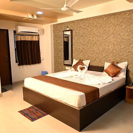Hotel Sukh Sagar Somnāth エクステリア 写真