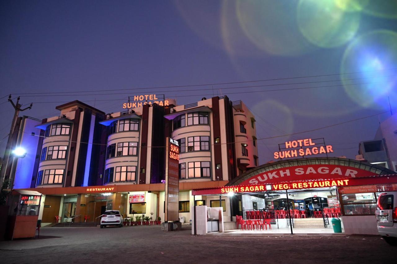 Hotel Sukh Sagar Somnāth エクステリア 写真